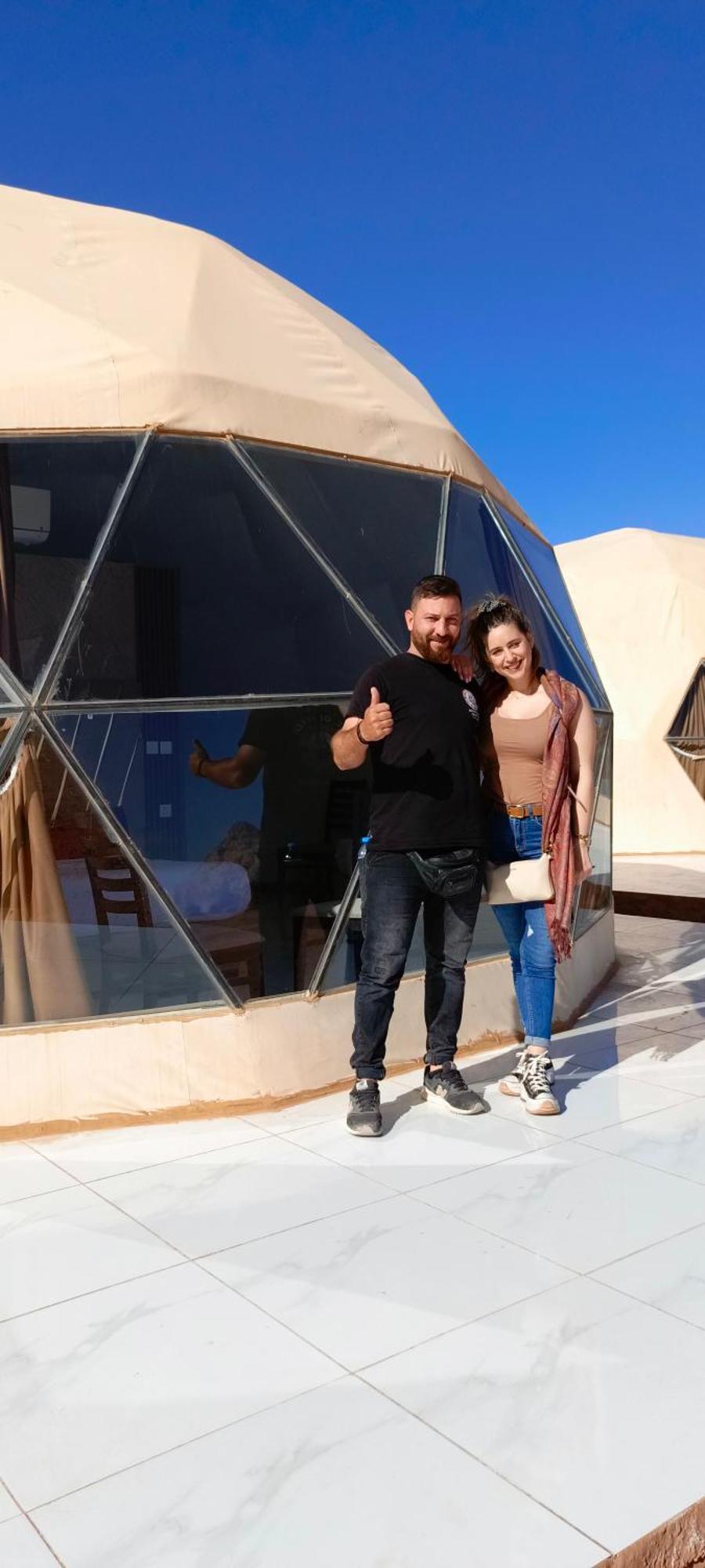 Titanic Camp Panzió Rum vádi Kültér fotó