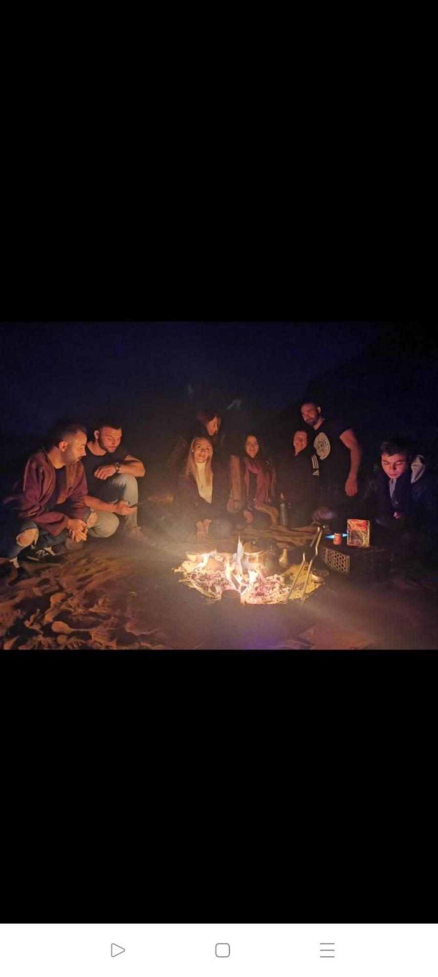 Titanic Camp Panzió Rum vádi Kültér fotó